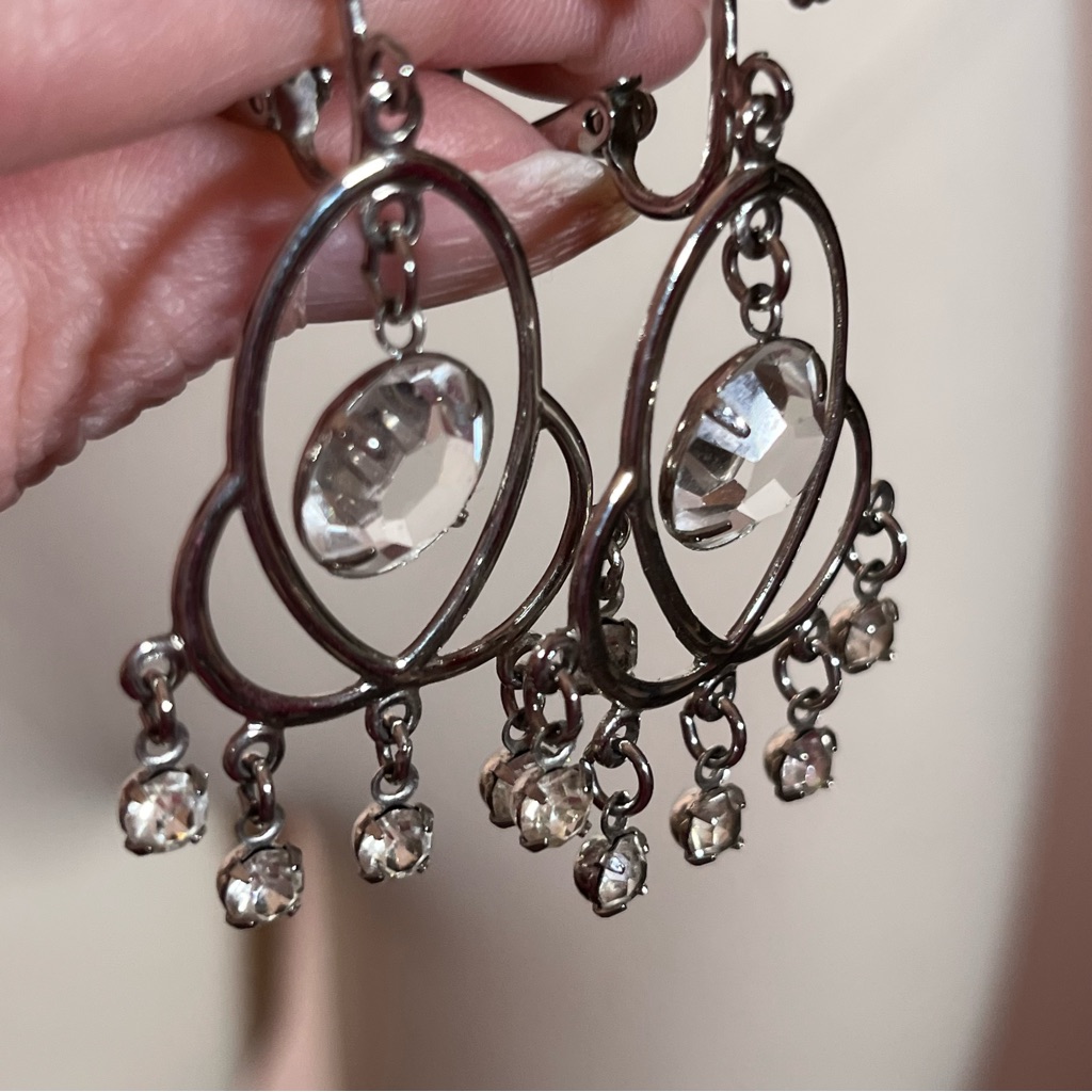 Vintage 40 50 Retro Celebrity Silver Crystal Chandelier Clip Earrings